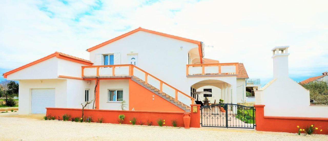 Apartman Neli Vir Zewnętrze zdjęcie